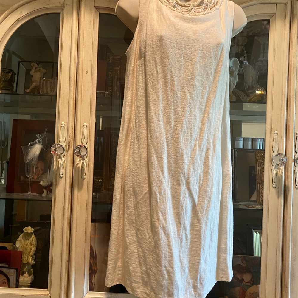 Mark & James Bradgley Mischka,S,gorgeous sleeveless linen blend crochet back